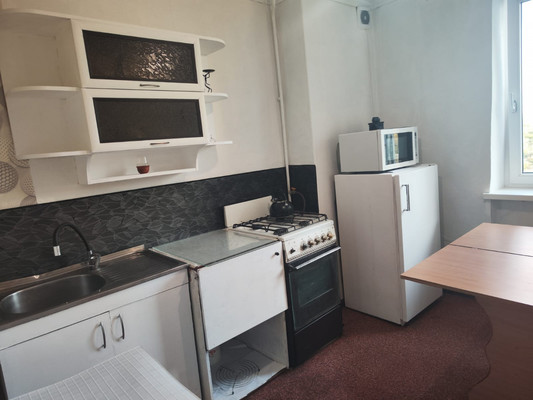 Продам однокомнатную (1-комн.) квартиру, Кржижановского ул, 1а, Грэсовский пгт