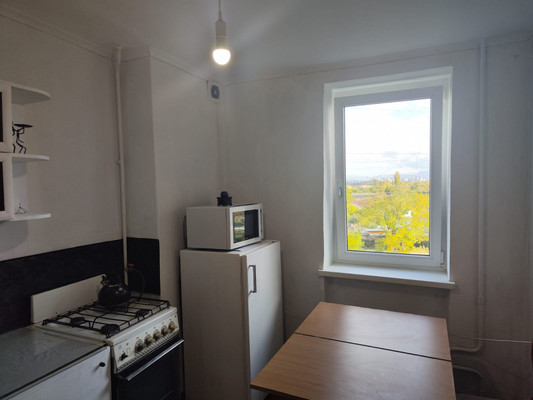 Продам однокомнатную (1-комн.) квартиру, Кржижановского ул, 1а, Грэсовский пгт