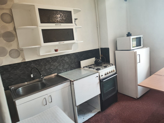 Продам однокомнатную (1-комн.) квартиру, Кржижановского ул, 1а, Грэсовский пгт