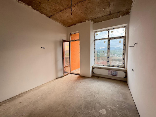 Продам трехкомнатную (3-комн.) квартиру, Тлостанова ул, 16к1, Нальчик г