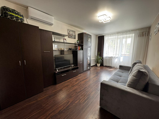 Продам двухкомнатную (2-комн.) квартиру, 2-я Краснодарская ул, 163/4, Ростов-на-Дону г