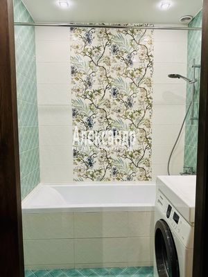 Продам двухкомнатную (2-комн.) квартиру, Октябрьская наб, 74к1, Санкт-Петербург г