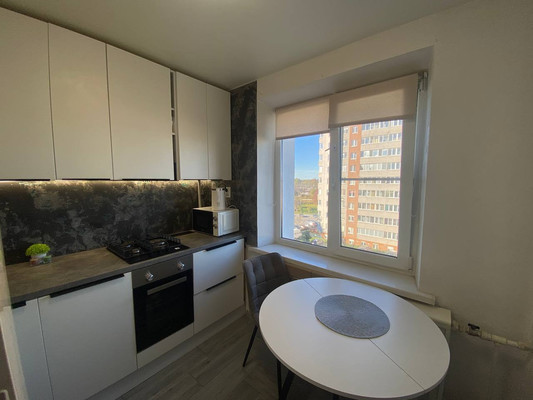 Продам двухкомнатную (2-комн.) квартиру, Фабричная ул, 9, Гурьевск г