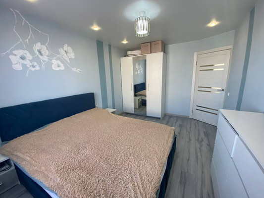 Продам двухкомнатную (2-комн.) квартиру, Фабричная ул, 9, Гурьевск г