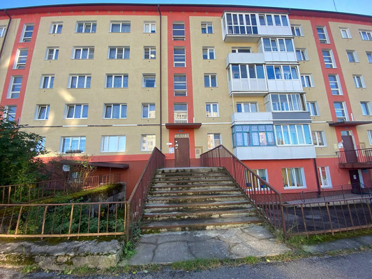 Продам двухкомнатную (2-комн.) квартиру, Фабричная ул, 9, Гурьевск г