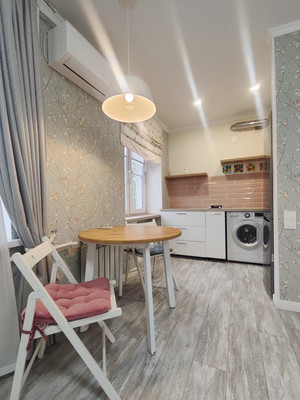 Продам однокомнатную (1-комн.) квартиру, Кольцовская ул, 37к2, Воронеж г