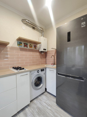 Продам однокомнатную (1-комн.) квартиру, Кольцовская ул, 37к2, Воронеж г