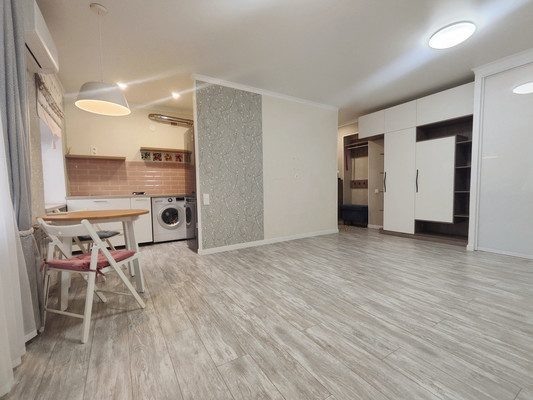 Продам однокомнатную (1-комн.) квартиру, Кольцовская ул, 37к2, Воронеж г