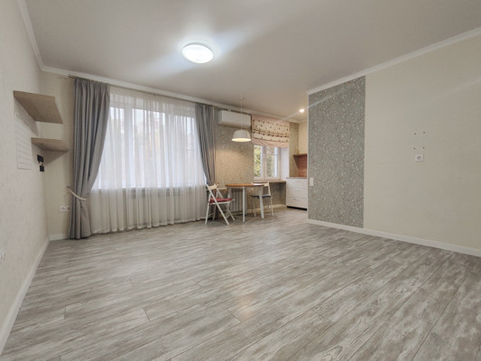 Продам однокомнатную (1-комн.) квартиру, Кольцовская ул, 37к2, Воронеж г