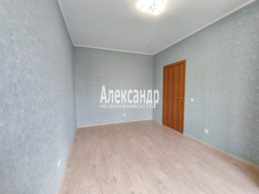 Продам трехкомнатную (3-комн.) квартиру, Знаменская ул, 1/8, Всеволожск г