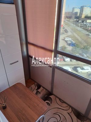 Продам трехкомнатную (3-комн.) квартиру, Знаменская ул, 1/8, Всеволожск г