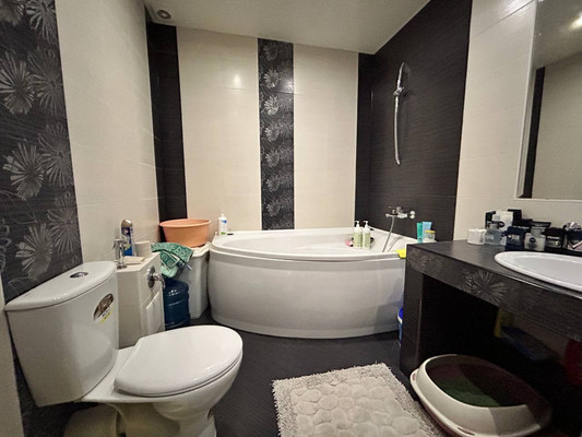 Продам двухкомнатную (2-комн.) квартиру, Ковыльная ул, 90, Симферополь г