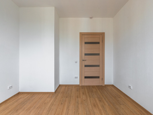 Продам многокомнатную квартиру, Лидии Зверевой ул, 5к1, Санкт-Петербург г