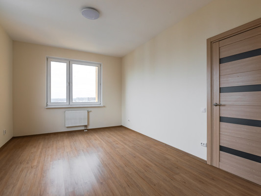 Продам многокомнатную квартиру, Лидии Зверевой ул, 5к1, Санкт-Петербург г