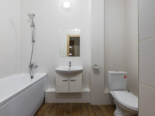 Продам многокомнатную квартиру, Лидии Зверевой ул, 5к1, Санкт-Петербург г