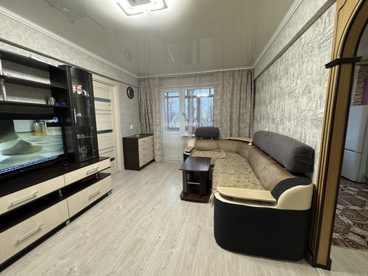 Продам трехкомнатную (3-комн.) квартиру, Ясная ул, 1, Новые Дарковичи п