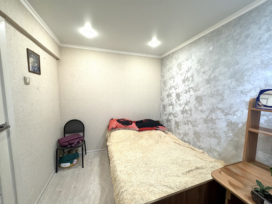 Продам трехкомнатную (3-комн.) квартиру, Ясная ул, 1, Новые Дарковичи п