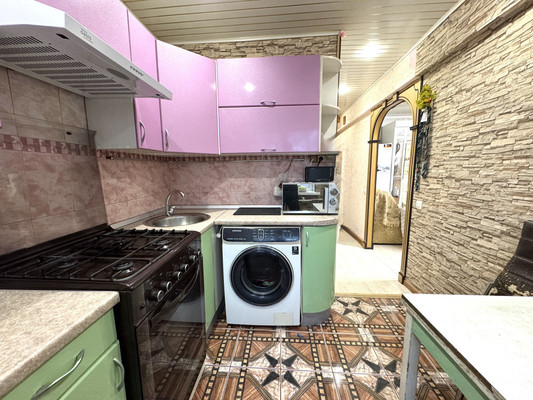 Продам трехкомнатную (3-комн.) квартиру, Ясная ул, 1, Новые Дарковичи п