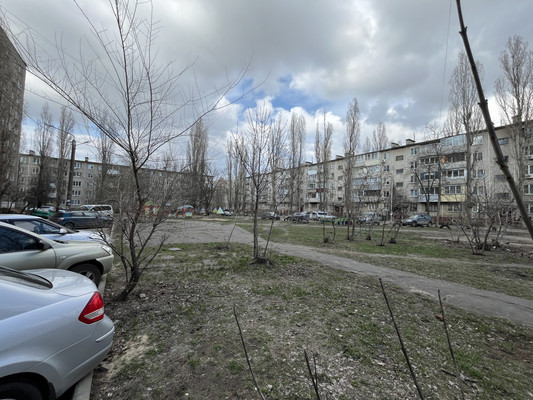 Продам двухкомнатную (2-комн.) квартиру, Южно-Моравская ул, 42, Воронеж г