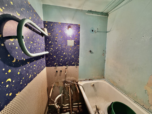 Продам однокомнатную (1-комн.) квартиру, Авиаторов ул, 11к1, Москва г