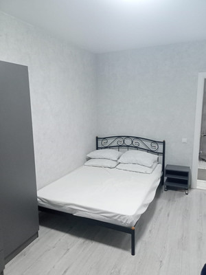 Сдам однокомнатную (1-комн.) квартиру, Красина ул, 53к4, Новороссийск г