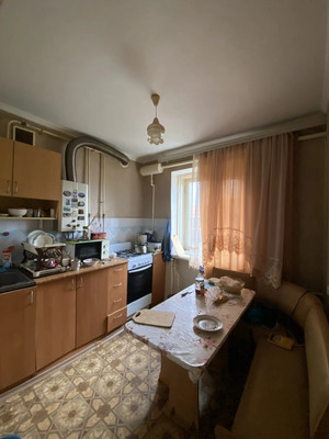 Продам двухкомнатную (2-комн.) квартиру, Сочинская ул, 3, Армавир г