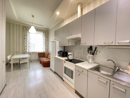 Продам двухкомнатную (2-комн.) квартиру, Березовая аллея ул, 5к1, Апрелевка г