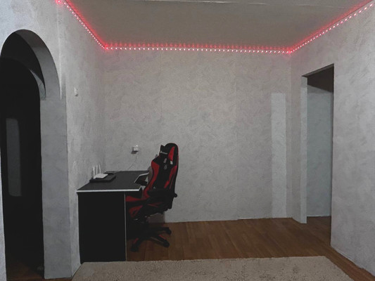 Продам двухкомнатную (2-комн.) квартиру, Молодежный пр-кт, 1б, Нижний Новгород г