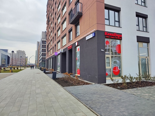 Сдам торговое помещение 99,2 м2, Золотистый б-р, 17, Екатеринбург г