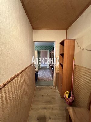 Продам трехкомнатную (3-комн.) квартиру, Сиреневый б-р, 8к1, Санкт-Петербург г