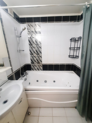 Продам двухкомнатную (2-комн.) квартиру, Гостилицкое ш, 7к1, Петергоф г