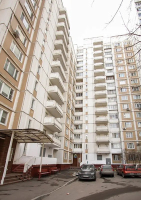 Продам многокомнатную квартиру, Жулебинский б-р, 2к2, Москва г