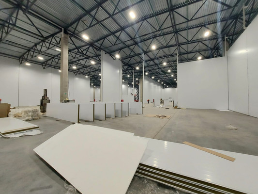 Сдам торговое помещение 581 м2, Шахово д