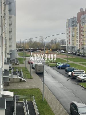 Продам двухкомнатную (2-комн.) квартиру, Рябиновая ул, 8к2, Янино-2 д