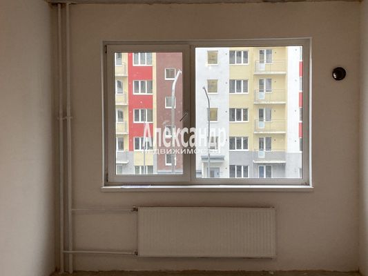Продам двухкомнатную (2-комн.) квартиру, Рябиновая ул, 8к2, Янино-2 д