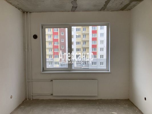 Продам двухкомнатную (2-комн.) квартиру, Рябиновая ул, 8к2, Янино-2 д
