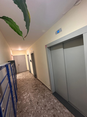 Продам многокомнатную квартиру, Маршала Захарова ул, 6к3, Москва г