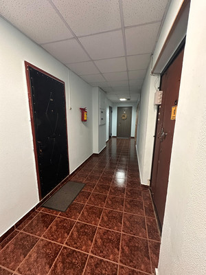 Продам многокомнатную квартиру, Маршала Захарова ул, 6к3, Москва г