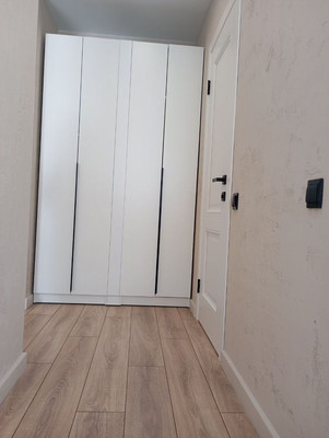 Продам двухкомнатную (2-комн.) квартиру, Адоратского ул, 5, Казань г