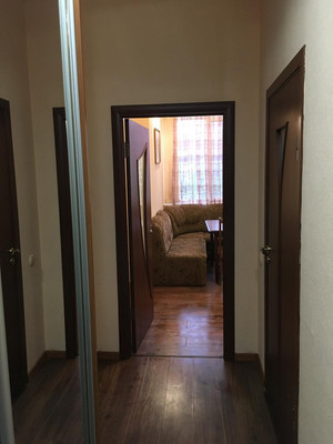 Продам однокомнатную (1-комн.) квартиру, Луговая ул, 4к2, Симферополь г