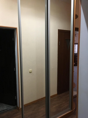 Продам однокомнатную (1-комн.) квартиру, Луговая ул, 4к2, Симферополь г