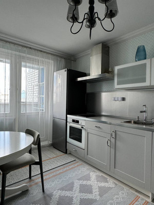 Продам двухкомнатную (2-комн.) квартиру, Березовая ул, 12, Видное г