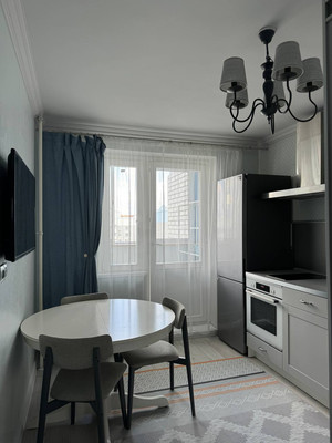 Продам двухкомнатную (2-комн.) квартиру, Березовая ул, 12, Видное г