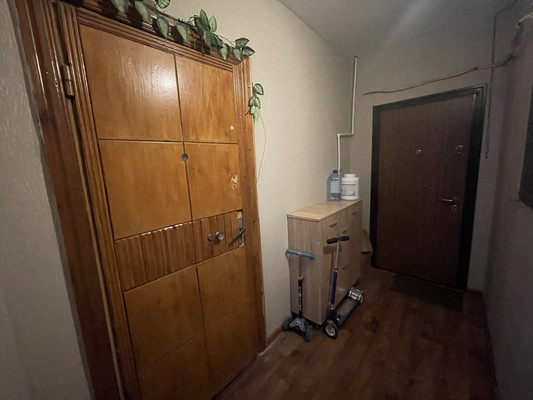 Продам двухкомнатную (2-комн.) квартиру, Балаклавская ул, 63, Симферополь г