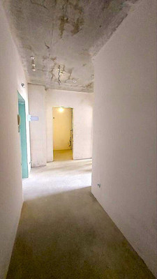 Продам однокомнатную (1-комн.) квартиру, Генерала Толстикова ул, 8, Калининград г