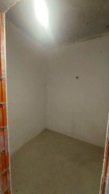 Продам однокомнатную (1-комн.) квартиру, Генерала Толстикова ул, 8, Калининград г