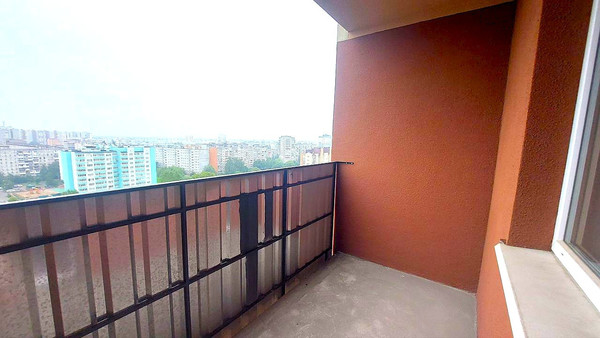 Продам однокомнатную (1-комн.) квартиру, Генерала Толстикова ул, 8, Калининград г