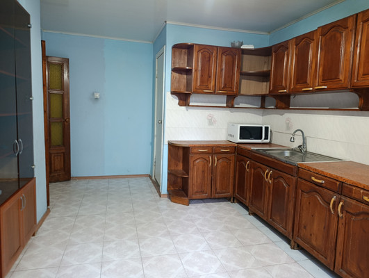 Продам трехкомнатную (3-комн.) квартиру, им. 40-летия Победы ул, 35к2, Краснодар г