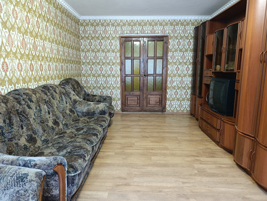 Продам трехкомнатную (3-комн.) квартиру, им. 40-летия Победы ул, 35к2, Краснодар г