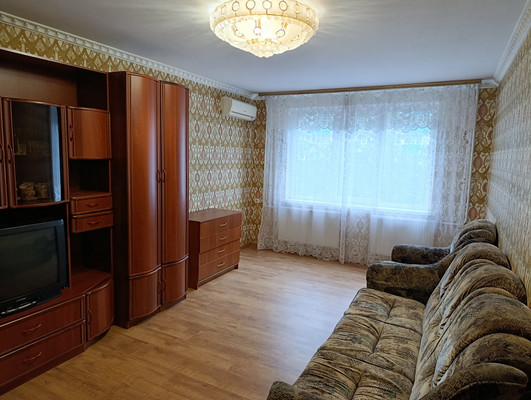 Продам трехкомнатную (3-комн.) квартиру, им. 40-летия Победы ул, 35к2, Краснодар г